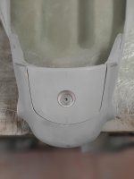 Service Deckel im Heck (1).jpg